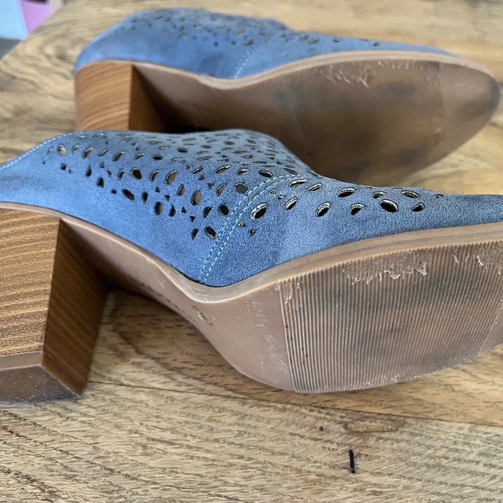 Roebuck & Co Shoes - Picture 4 of 10